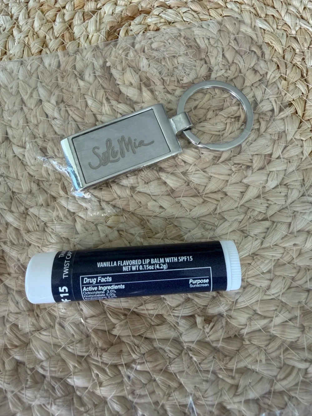 NEW Silver pleated Keychain & SPF 15 vanilla flavor Lip Balm Set